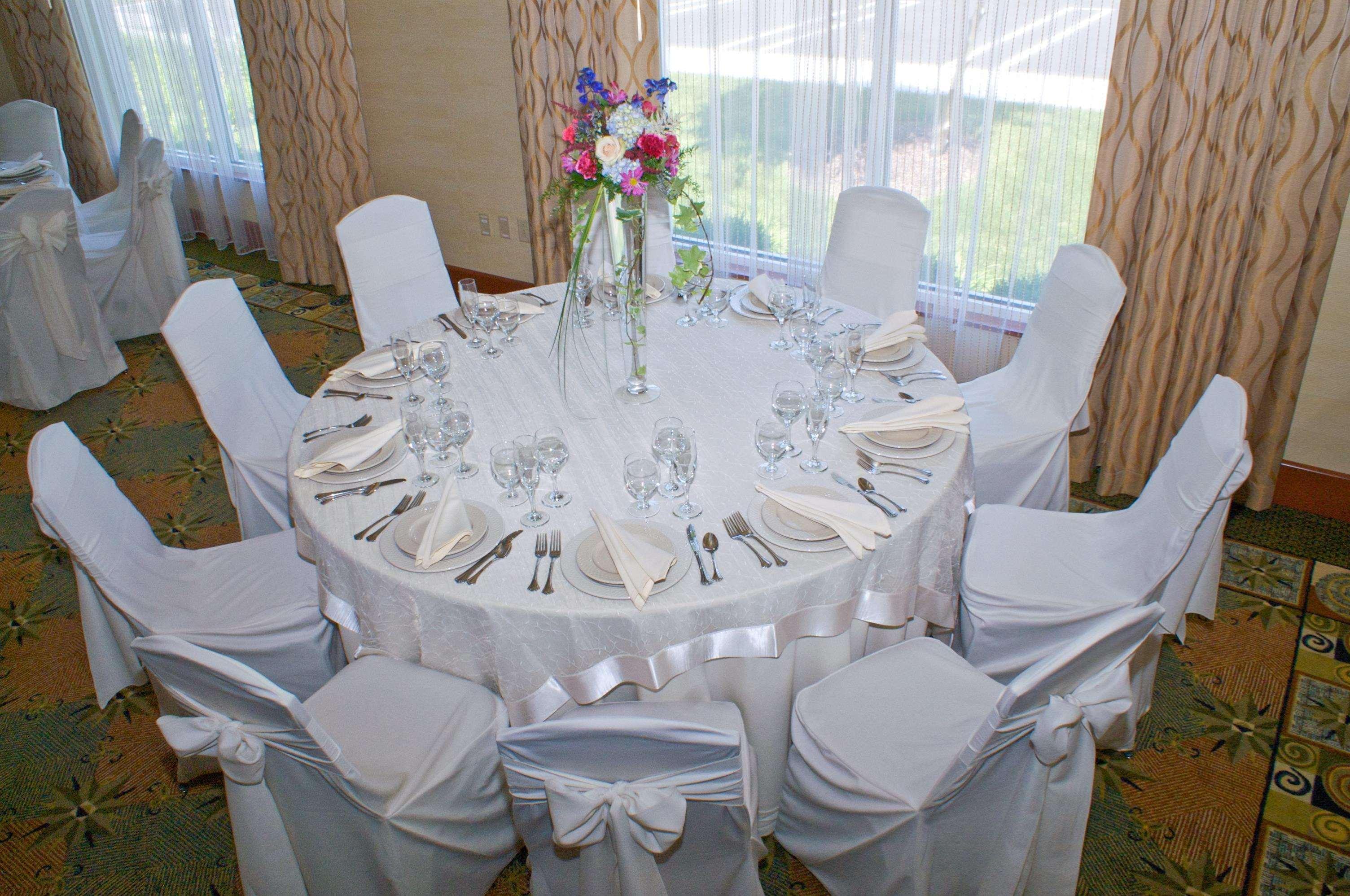 Hilton Garden Inn Милфорд Екстериор снимка
