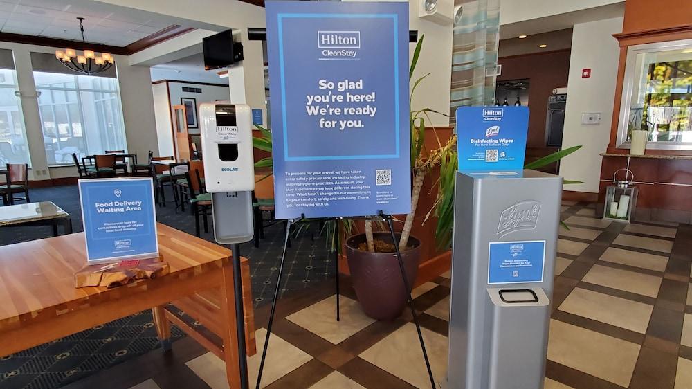 Hilton Garden Inn Милфорд Екстериор снимка