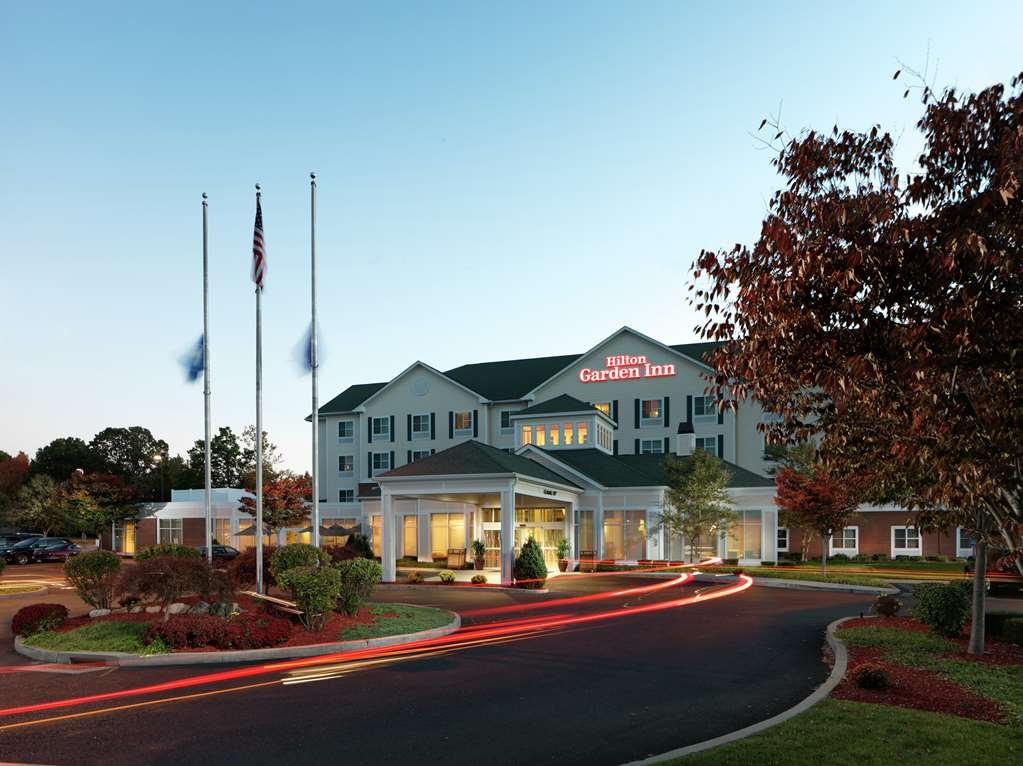 Hilton Garden Inn Милфорд Екстериор снимка