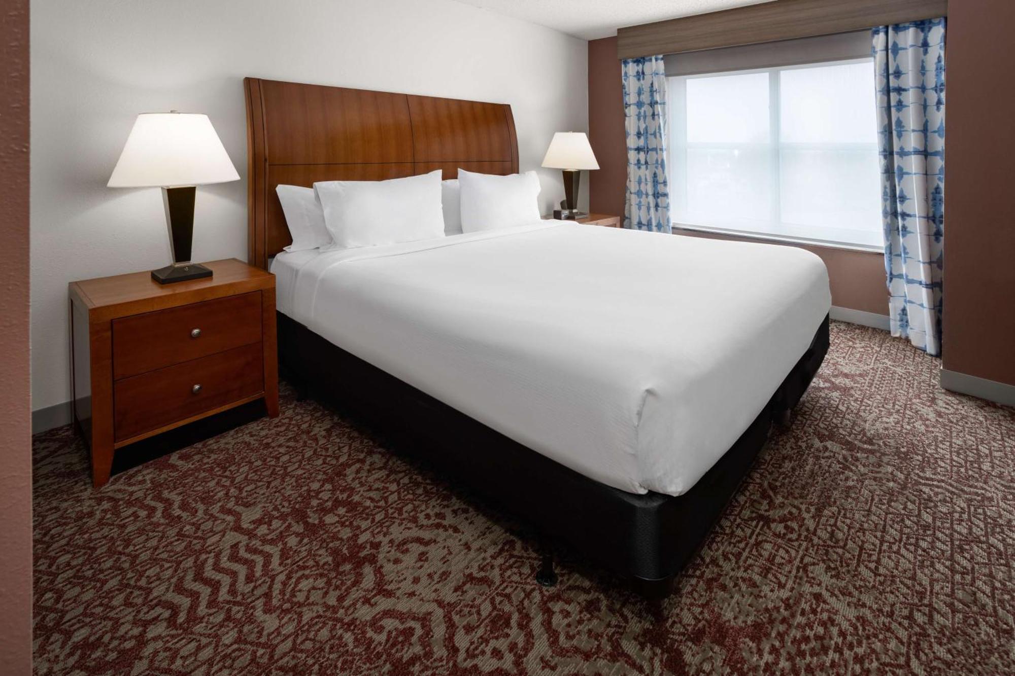 Hilton Garden Inn Милфорд Екстериор снимка