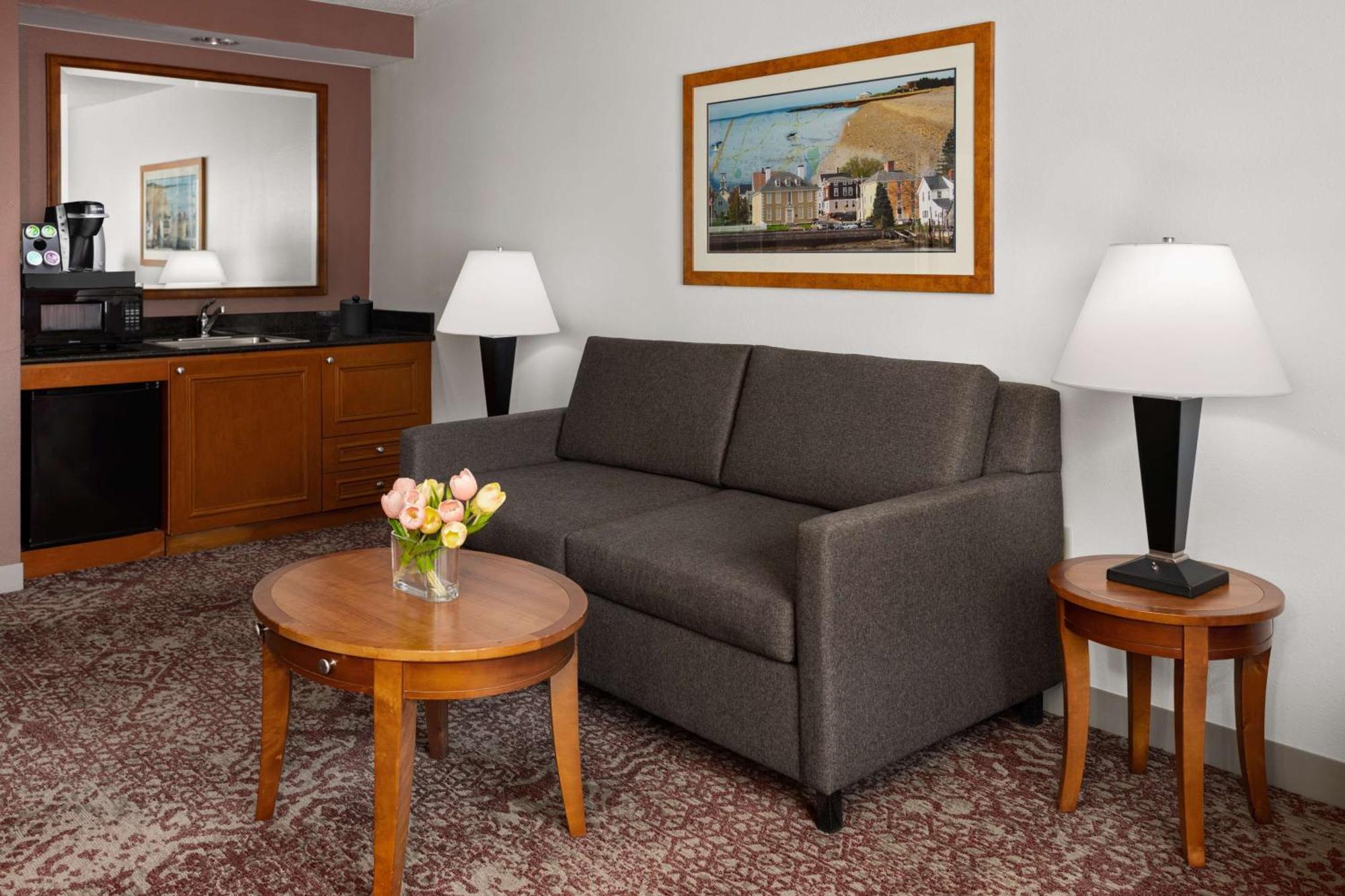 Hilton Garden Inn Милфорд Екстериор снимка