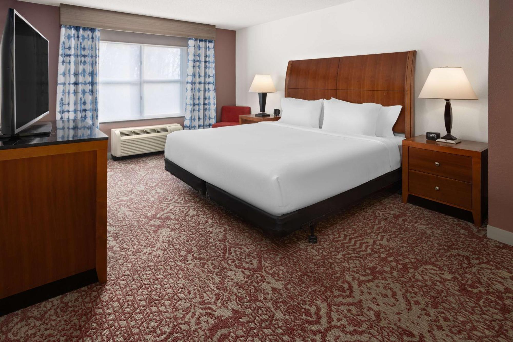 Hilton Garden Inn Милфорд Екстериор снимка