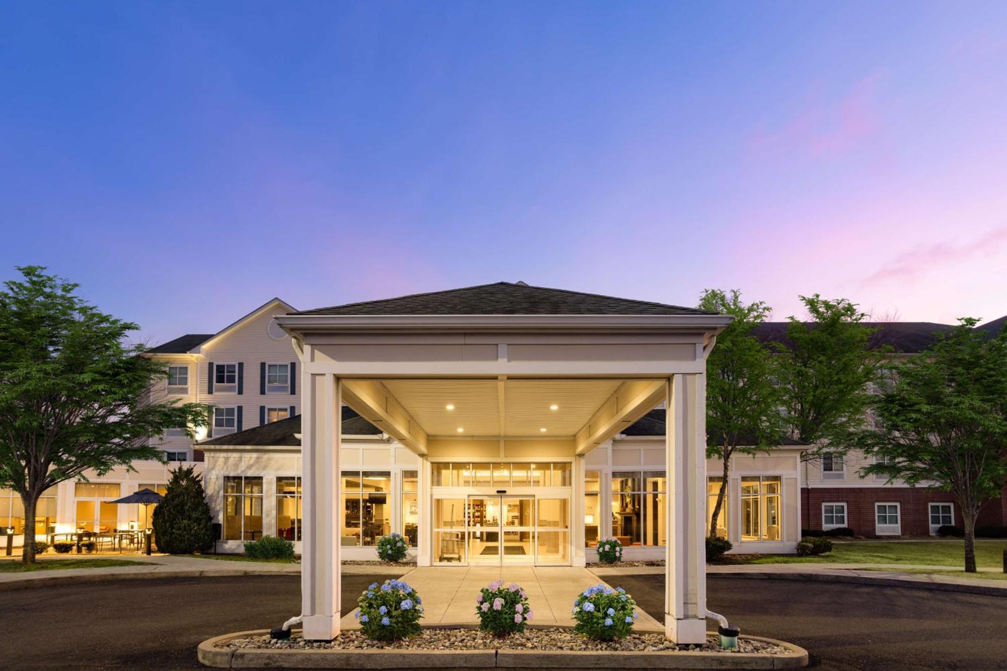 Hilton Garden Inn Милфорд Екстериор снимка
