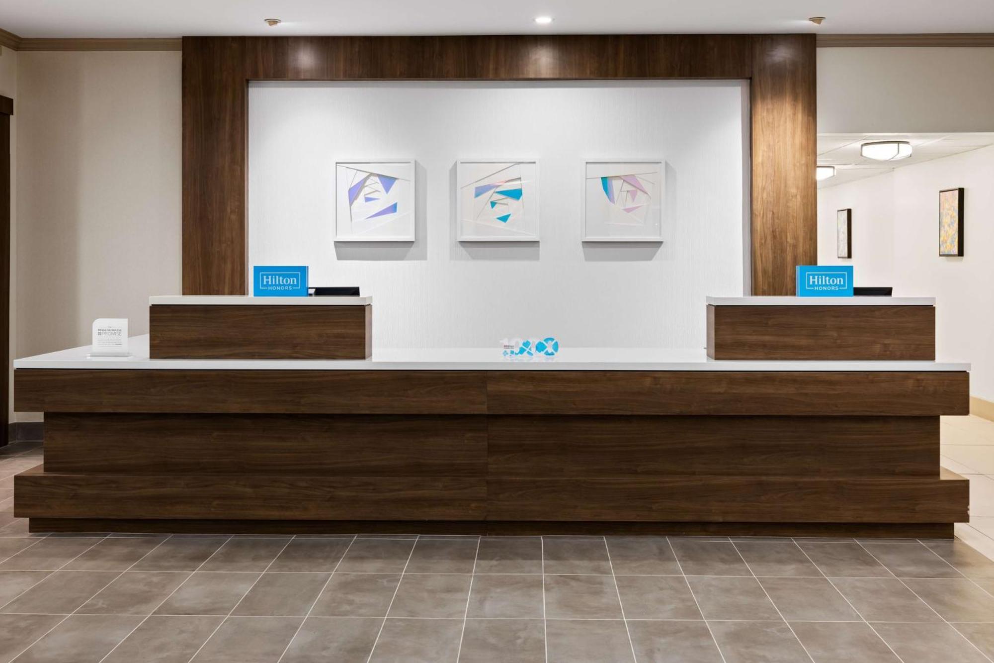 Hilton Garden Inn Милфорд Екстериор снимка