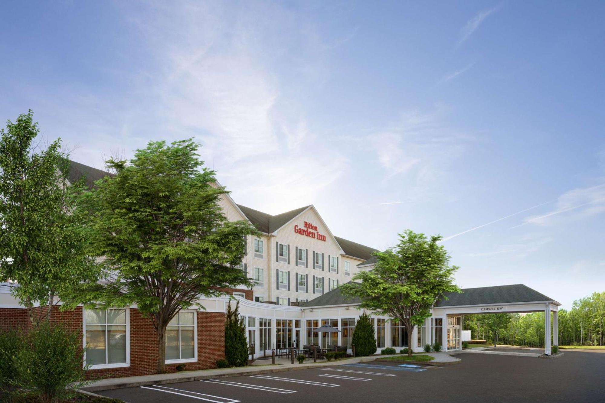 Hilton Garden Inn Милфорд Екстериор снимка