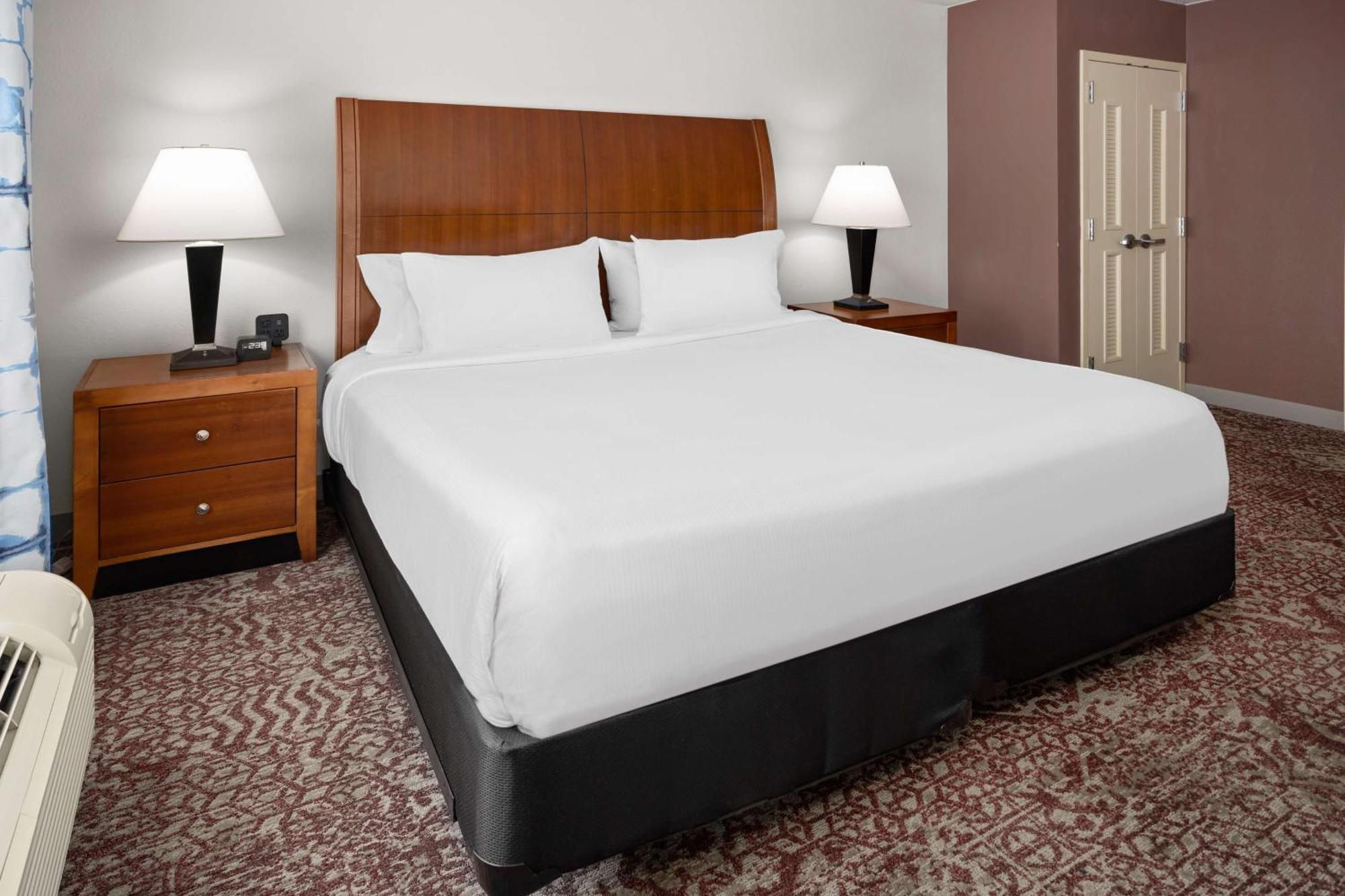 Hilton Garden Inn Милфорд Екстериор снимка