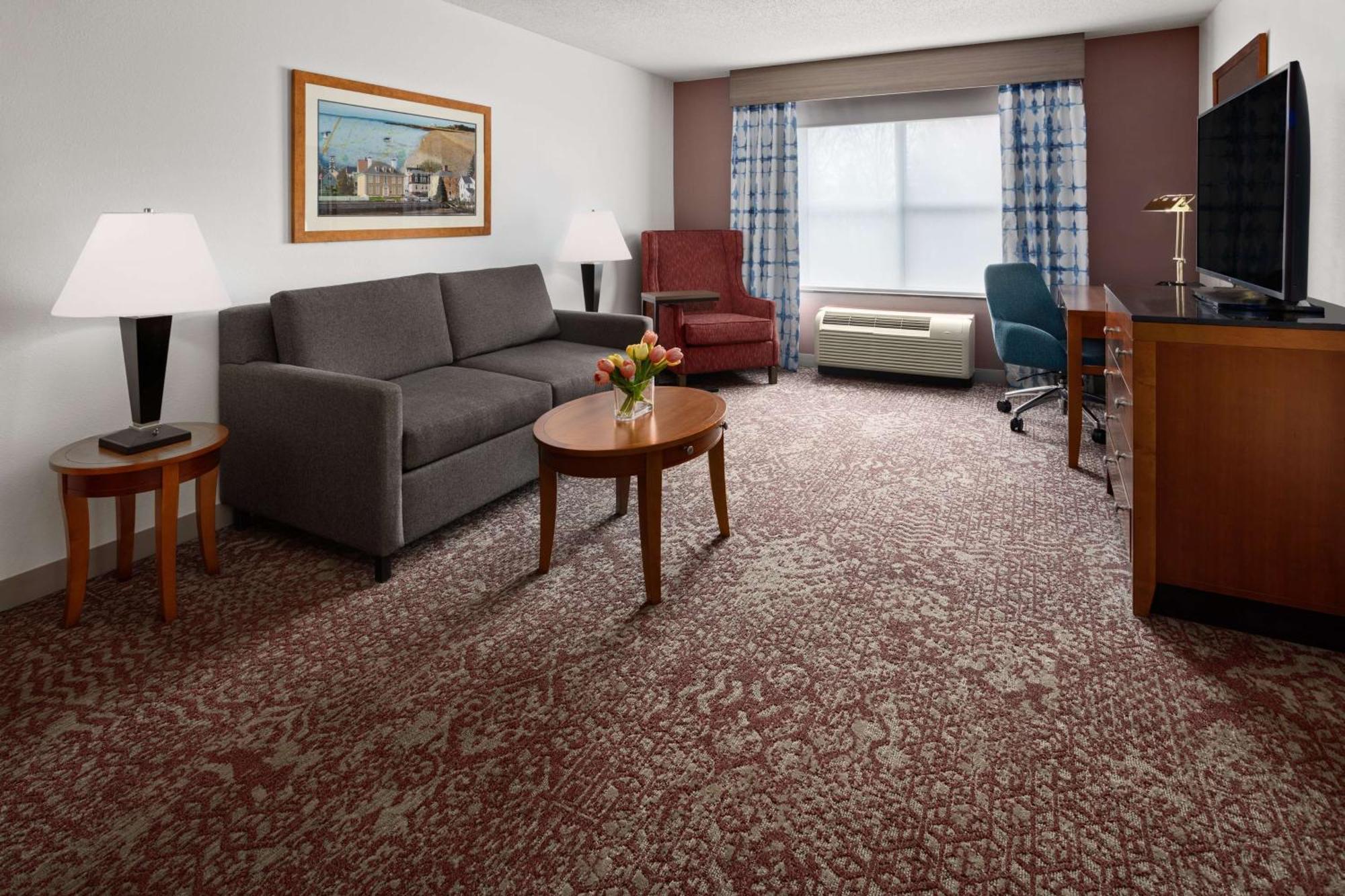 Hilton Garden Inn Милфорд Екстериор снимка